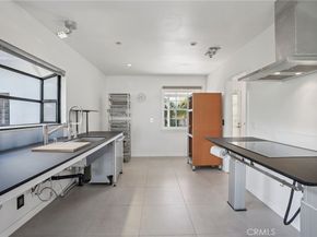738 Stonehurst Drive, Altadena CA 91001