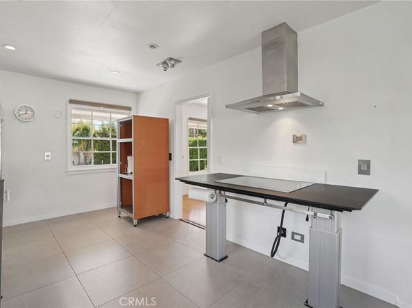 738 Stonehurst Drive, Altadena CA 91001