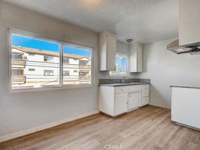 2122 E 10th Street, Long Beach CA 90804