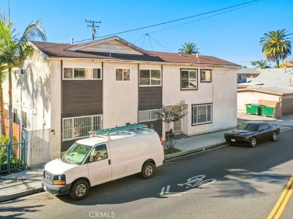 2122 E 10th Street, Long Beach CA 90804
