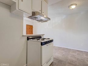 2122 E 10th Street, Long Beach CA 90804