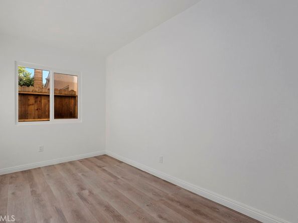 2122 E 10th Street, Long Beach CA 90804