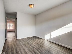 2122 E 10th Street, Long Beach CA 90804