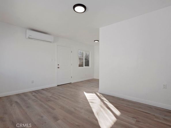 2122 E 10th Street, Long Beach CA 90804