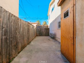 2122 E 10th Street, Long Beach CA 90804