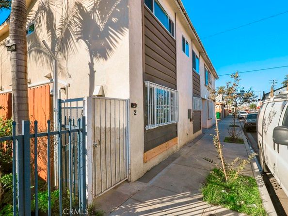 2122 E 10th Street, Long Beach CA 90804