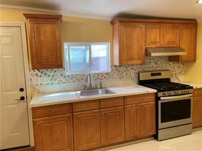 3654 Cerritos Avenue, Long Beach CA 90807