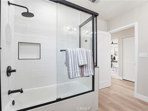 4523 Lexington, Los Angeles CA 90029