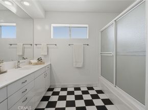 5916 E The Toledo, Long Beach CA 90803