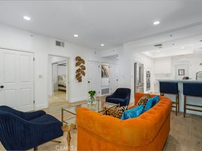 11740 W Sunset Boulevard 14, Los Angeles CA 90049