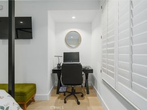 11740 W Sunset Boulevard 14, Los Angeles CA 90049