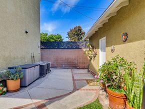 3628 Rose Avenue, Long Beach CA 90807