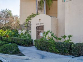 1301 Cabrillo 109, Torrance CA 90501