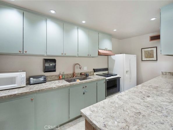 242 Mountain Court, Brea CA 92821