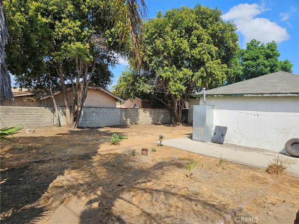 813 S Sloan Avenue, Compton CA 90221
