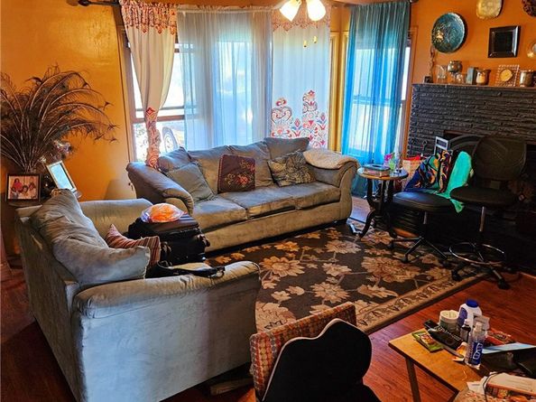 813 S Sloan Avenue, Compton CA 90221