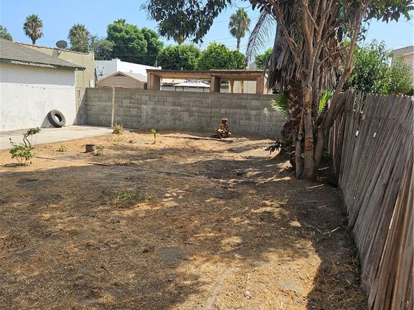 813 S Sloan Avenue, Compton CA 90221