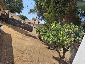 813 S Sloan Avenue, Compton CA 90221