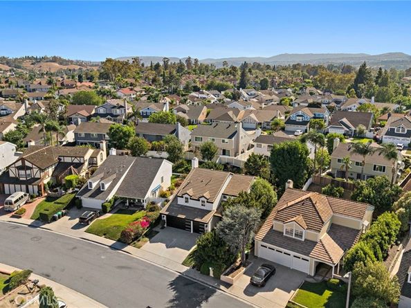24641 Paige Circle, Laguna Hills CA 92653