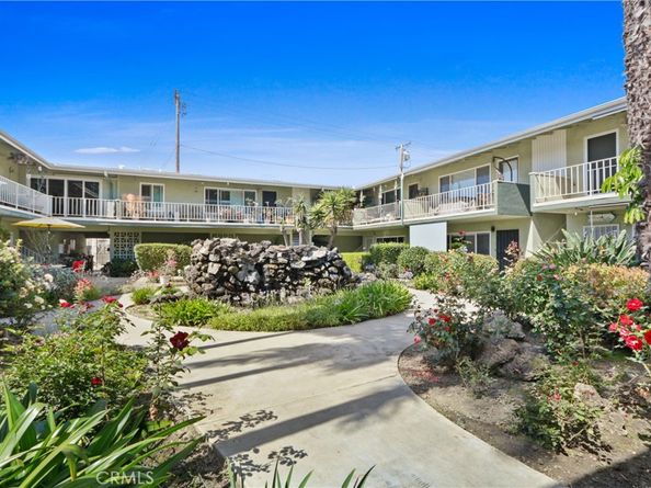 939 E Appleton Street 25, Long Beach CA 90802