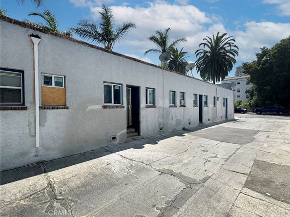 833 E 1st Street, Long Beach CA 90802