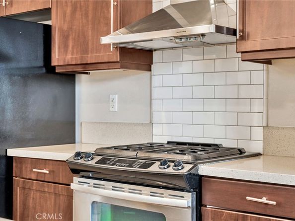 563 W Maple Avenue, Orange CA 92868