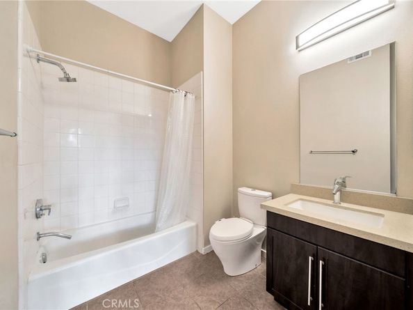 563 W Maple Avenue, Orange CA 92868