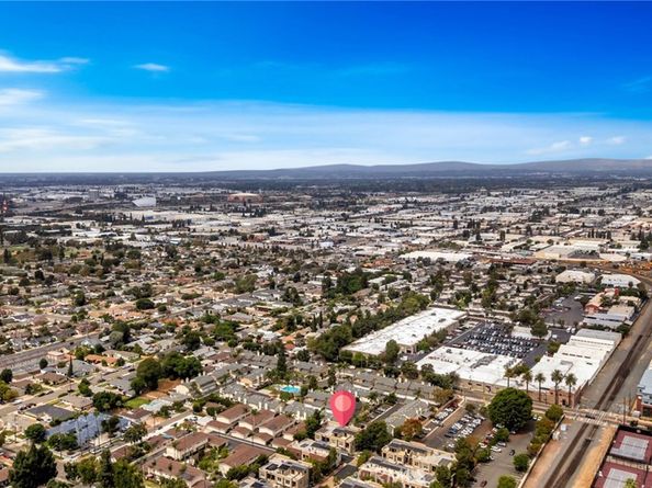 563 W Maple Avenue, Orange CA 92868
