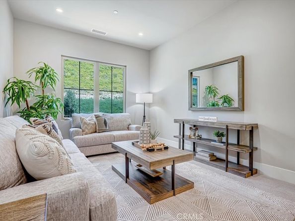 100 Bozeman, Irvine CA 92602