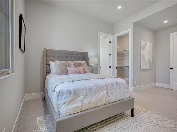 100 Bozeman, Irvine CA 92602