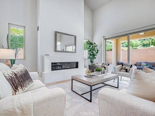 100 Bozeman, Irvine CA 92602