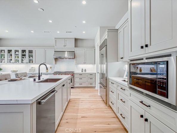 100 Bozeman, Irvine CA 92602