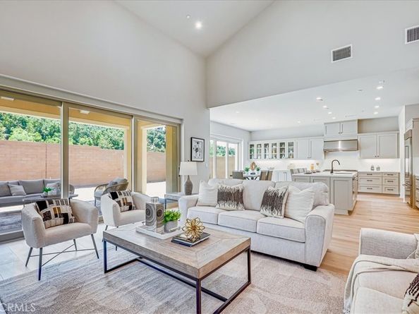 100 Bozeman, Irvine CA 92602