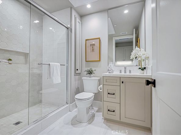 100 Bozeman, Irvine CA 92602