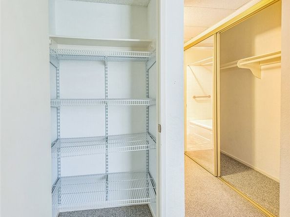 8801 Independence Avenue 11, Canoga Park CA 91304