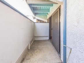 8801 Independence Avenue 11, Canoga Park CA 91304