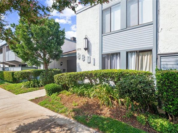 8801 Independence Avenue 11, Canoga Park CA 91304