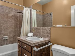 423 Sycamore, Santa Monica CA 90402