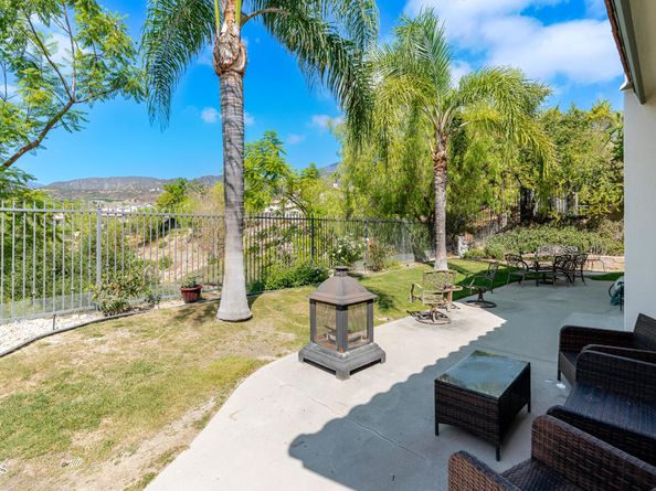 3751 N Hollingsworth Road, Altadena CA 91001