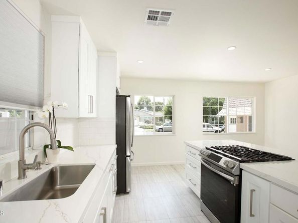 8939 Rhea Avenue, Northridge CA 91324