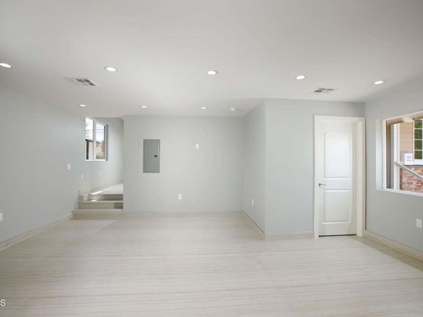 8939 Rhea Avenue, Northridge CA 91324