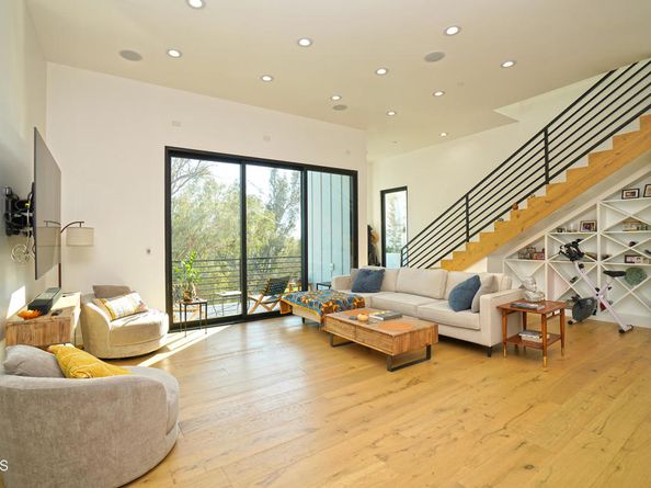 6565 Pickwick Street, Los Angeles CA 90042