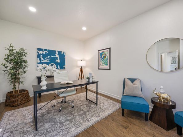 827 W Heritage Oak Court, Altadena CA 91001