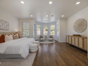 827 W Heritage Oak Court, Altadena CA 91001