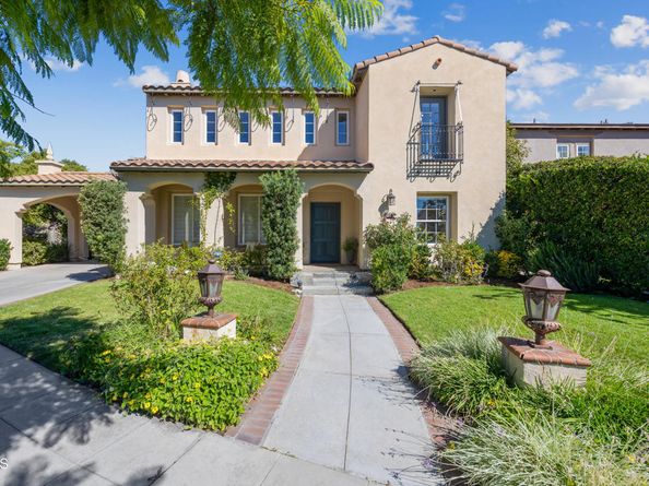 827 W Heritage Oak Court, Altadena CA 91001