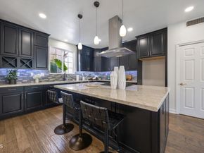 827 W Heritage Oak Court, Altadena CA 91001