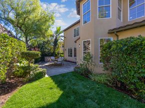 827 W Heritage Oak Court, Altadena CA 91001