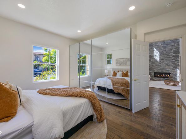 827 W Heritage Oak Court, Altadena CA 91001