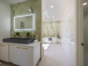 827 W Heritage Oak Court, Altadena CA 91001