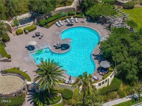 827 W Heritage Oak Court, Altadena CA 91001